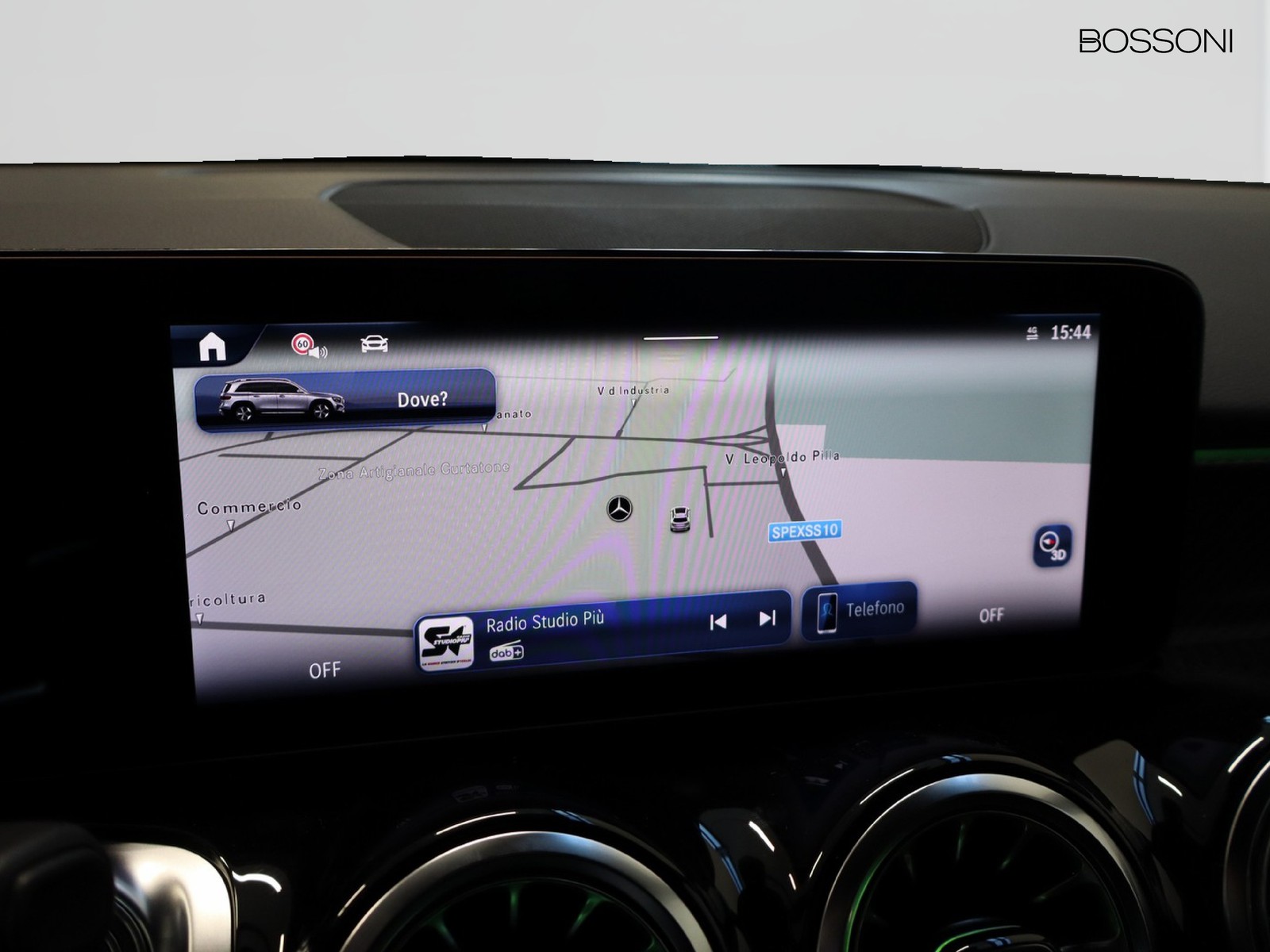 10 - Mercedes GLB 200 d amg line premium 8g-dct
