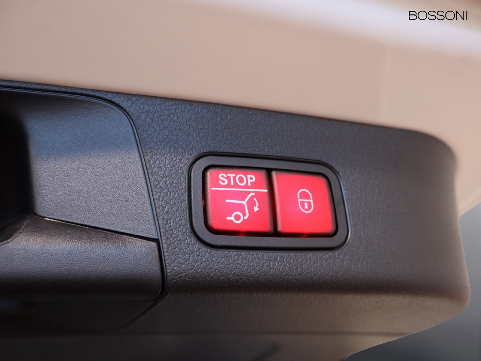 18 - Mercedes GLB 200 d amg line premium 8g-dct
