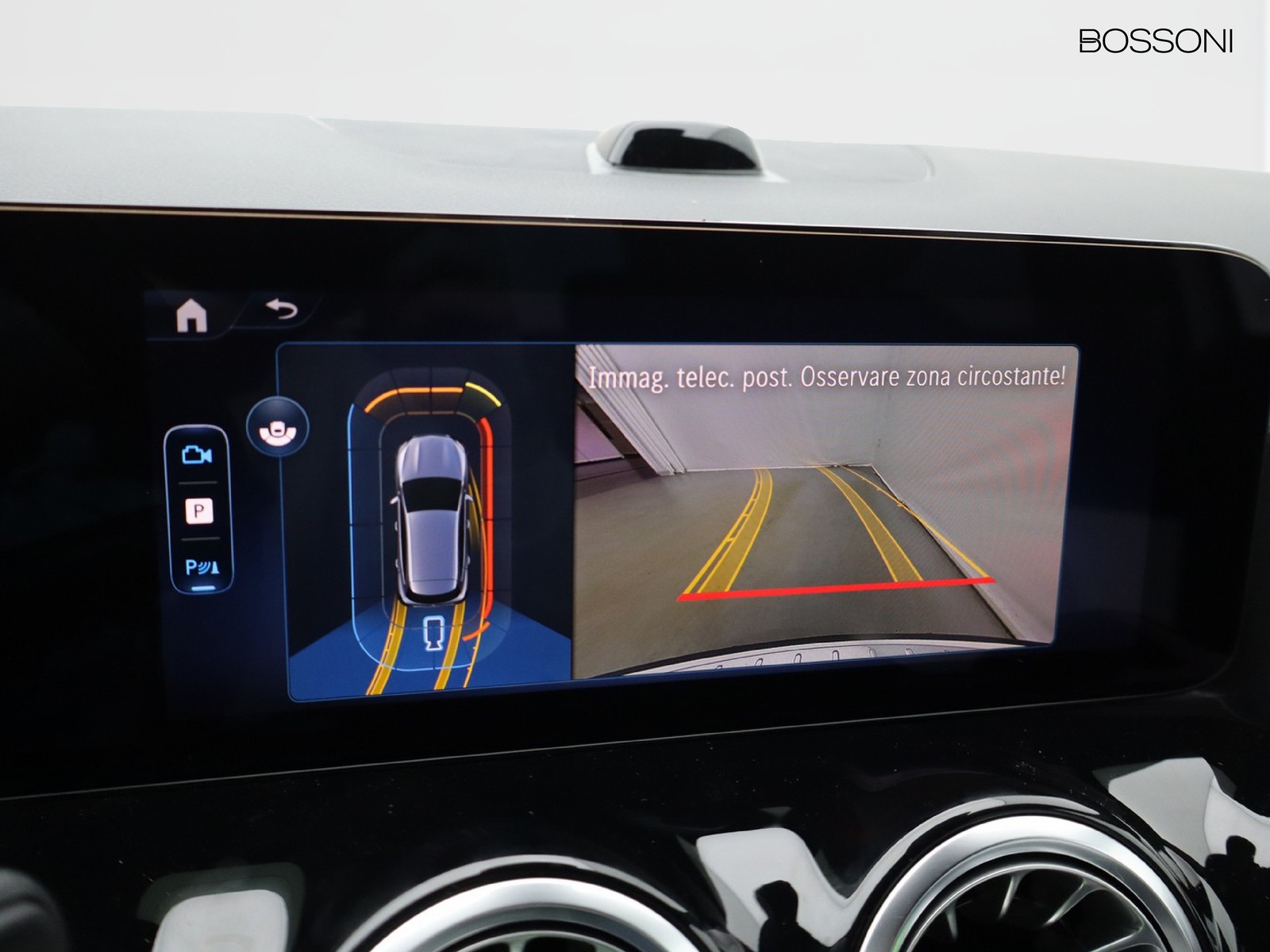 11 - Mercedes GLA 200 d amg line extra 8g-dct