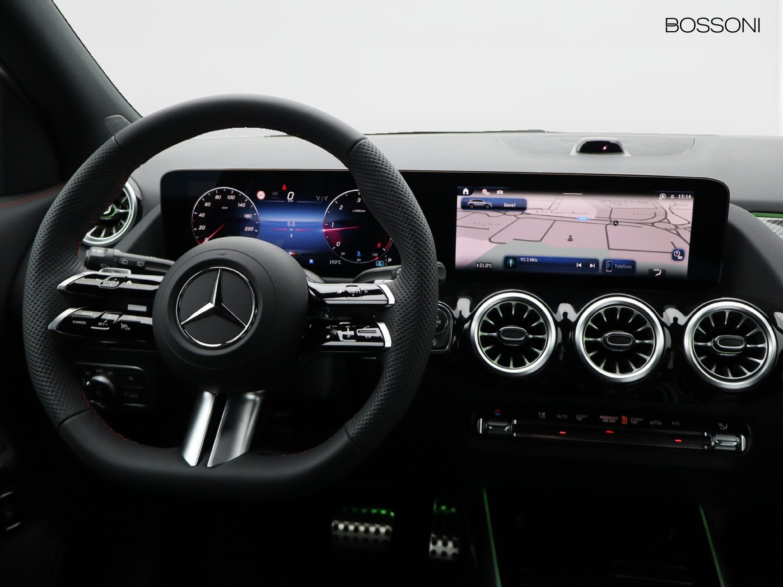 12 - Mercedes GLA 200 d amg line extra 8g-dct