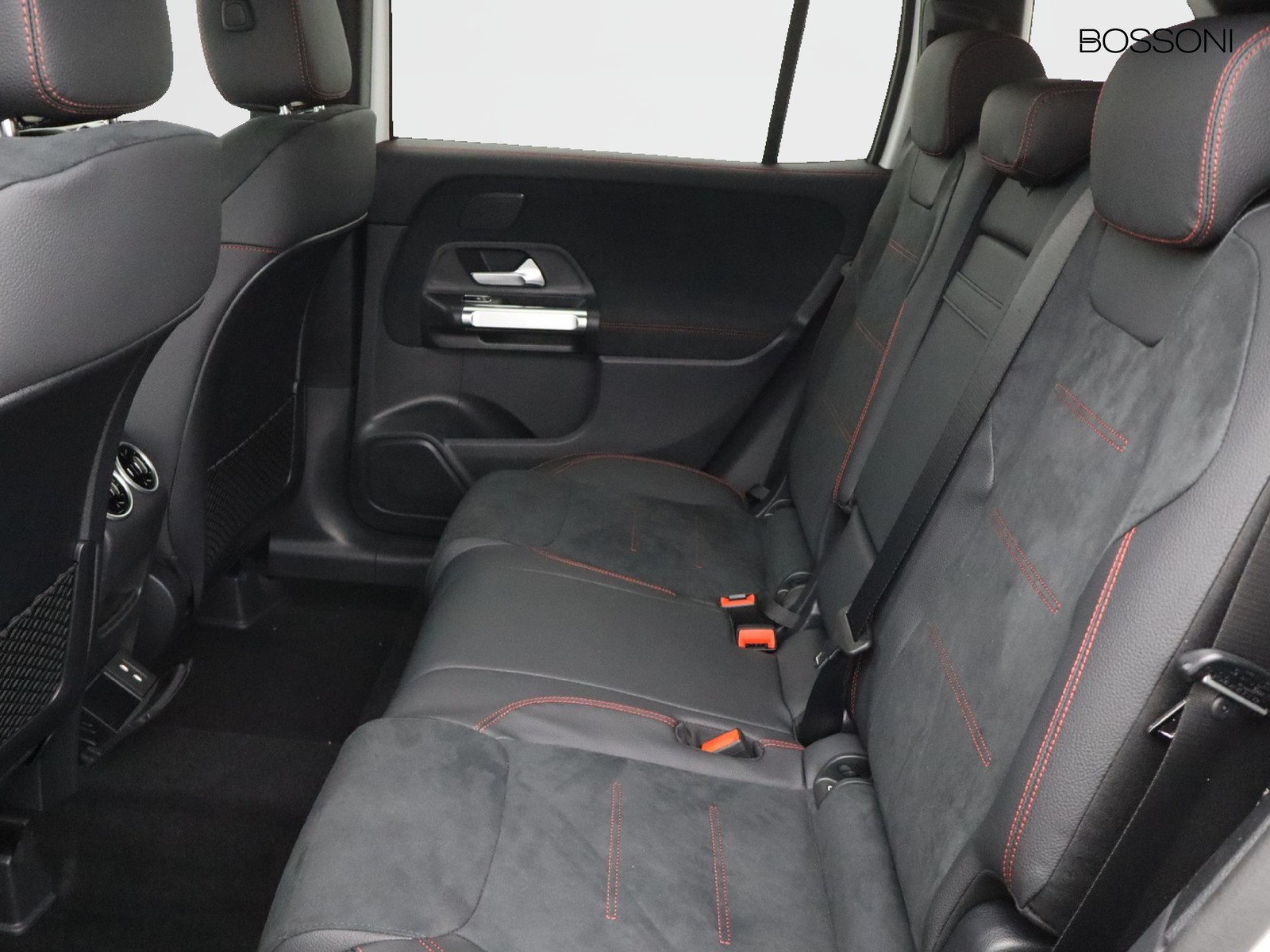 8 - Mercedes GLB 200 d amg line premium 4matic 8g-dct