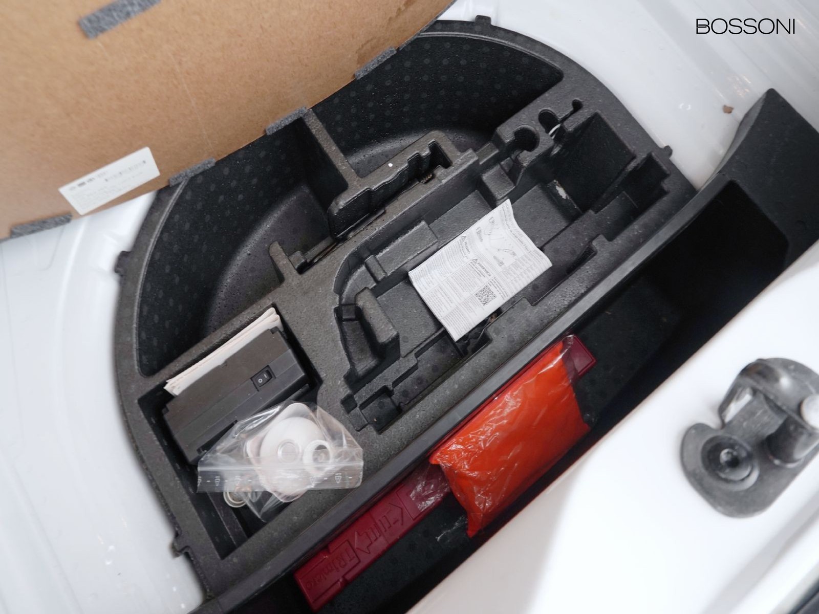 32 - Volkswagen e-up! 5 porte