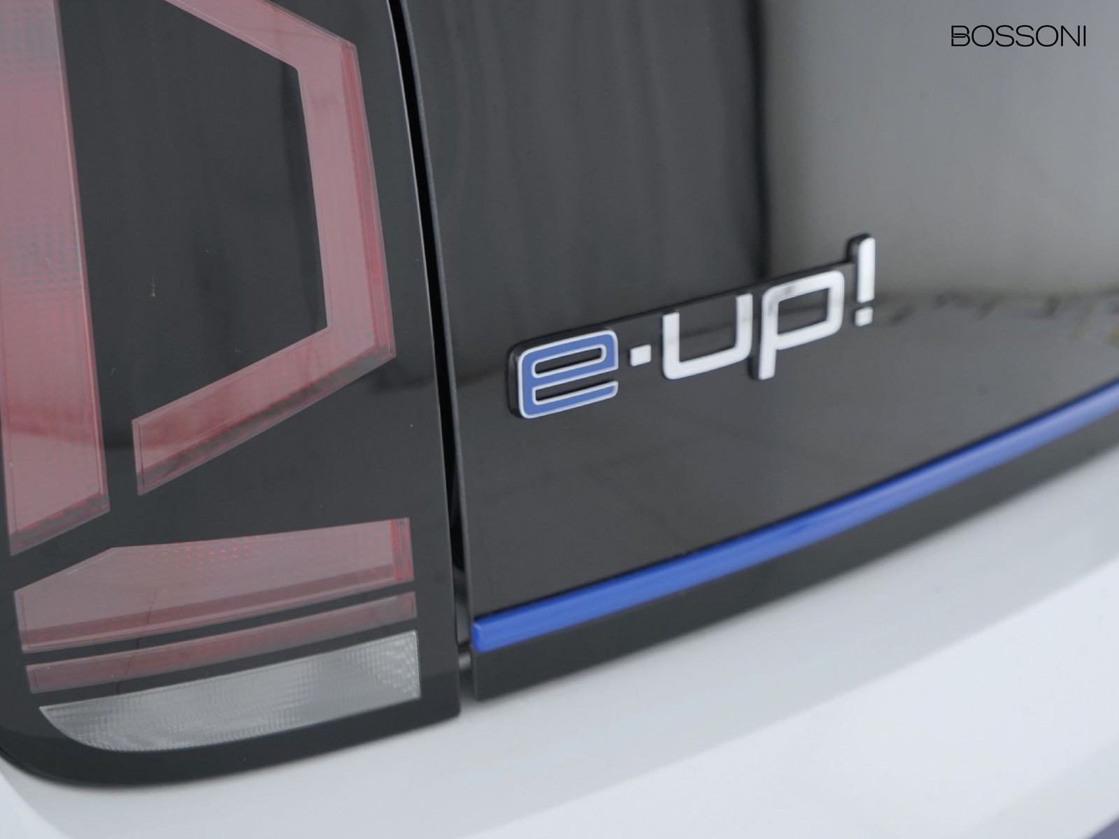 35 - Volkswagen e-up! 5 porte