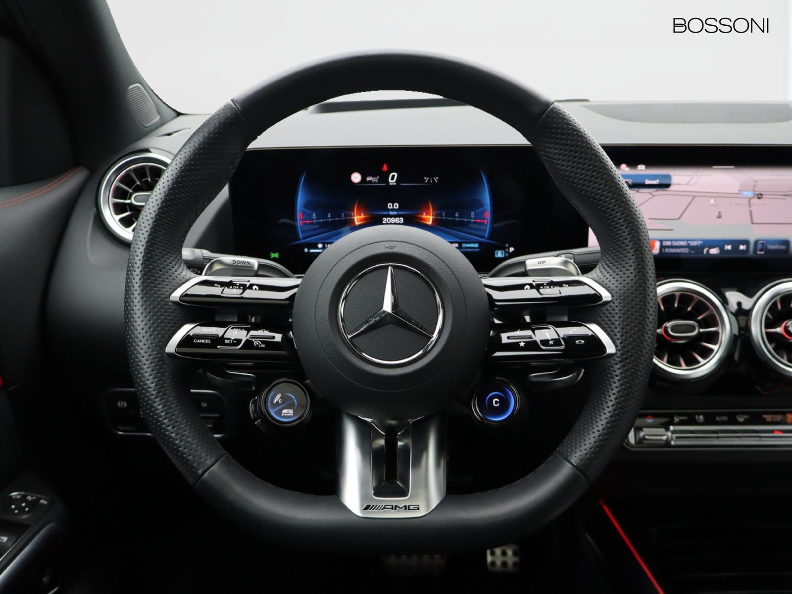 20 - AMG GLA amg 35 premium plus amg 4matic 8g-dct