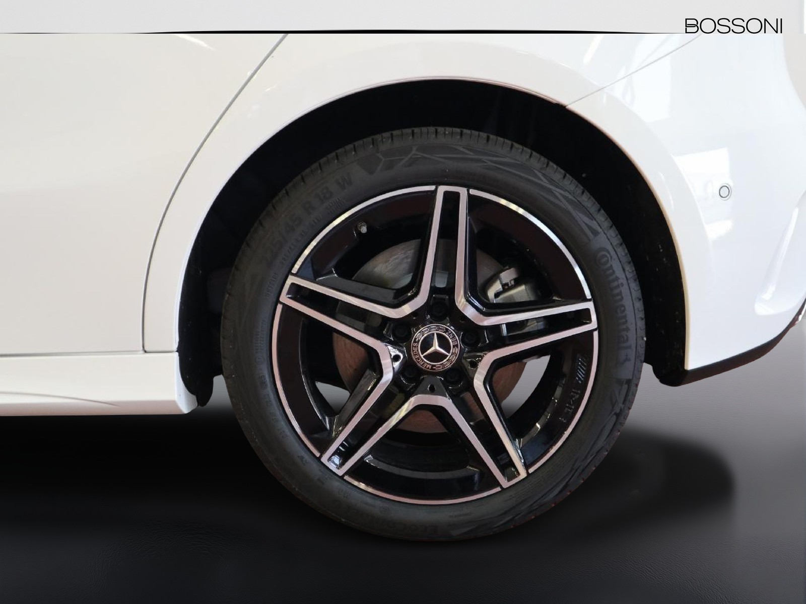 4 - Mercedes Classe A 250 e plug-in-hybrid amg line advanced plus speedshift dct amg 8g