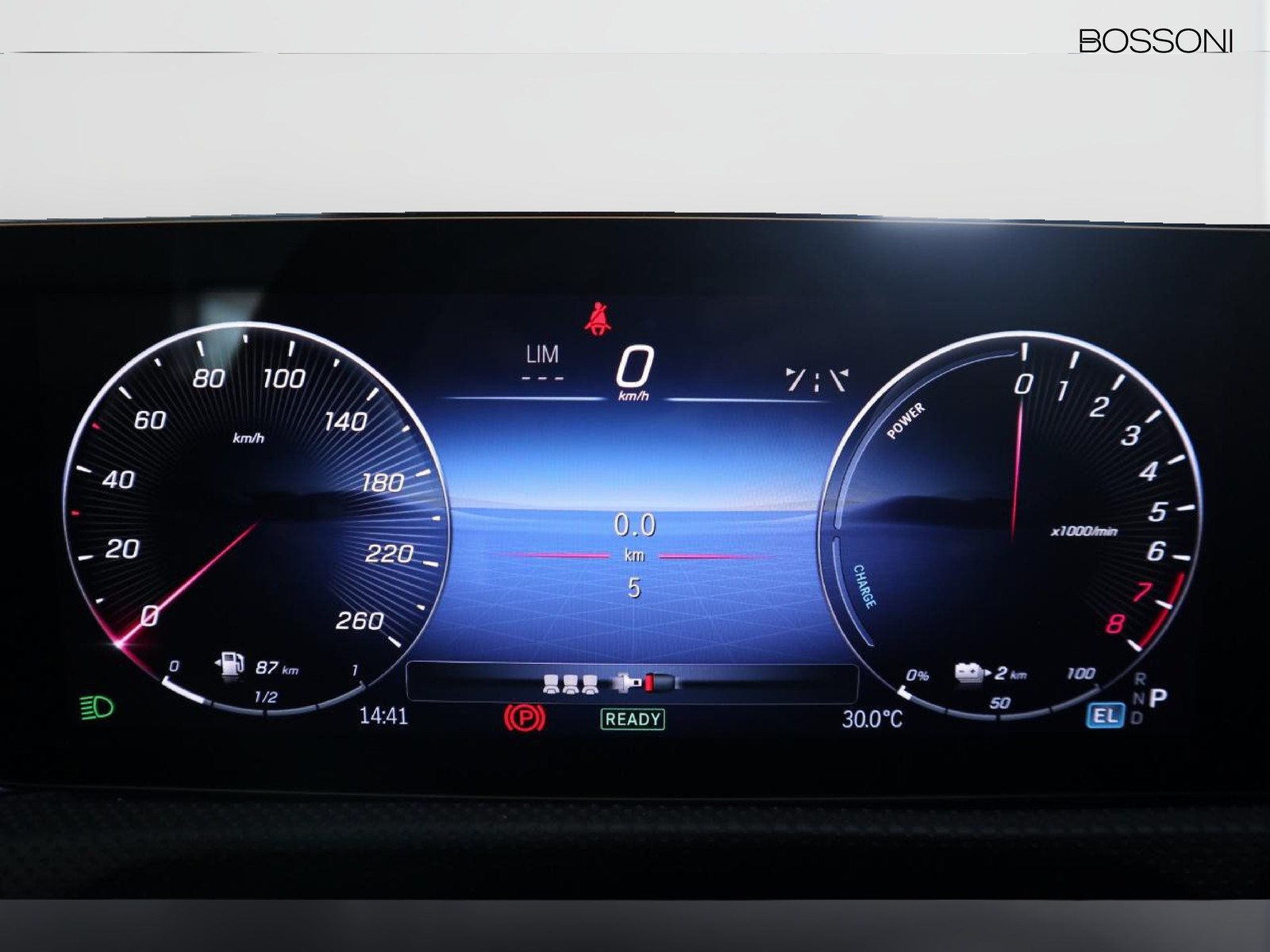 9 - Mercedes Classe A 250 e plug-in-hybrid amg line advanced plus speedshift dct amg 8g