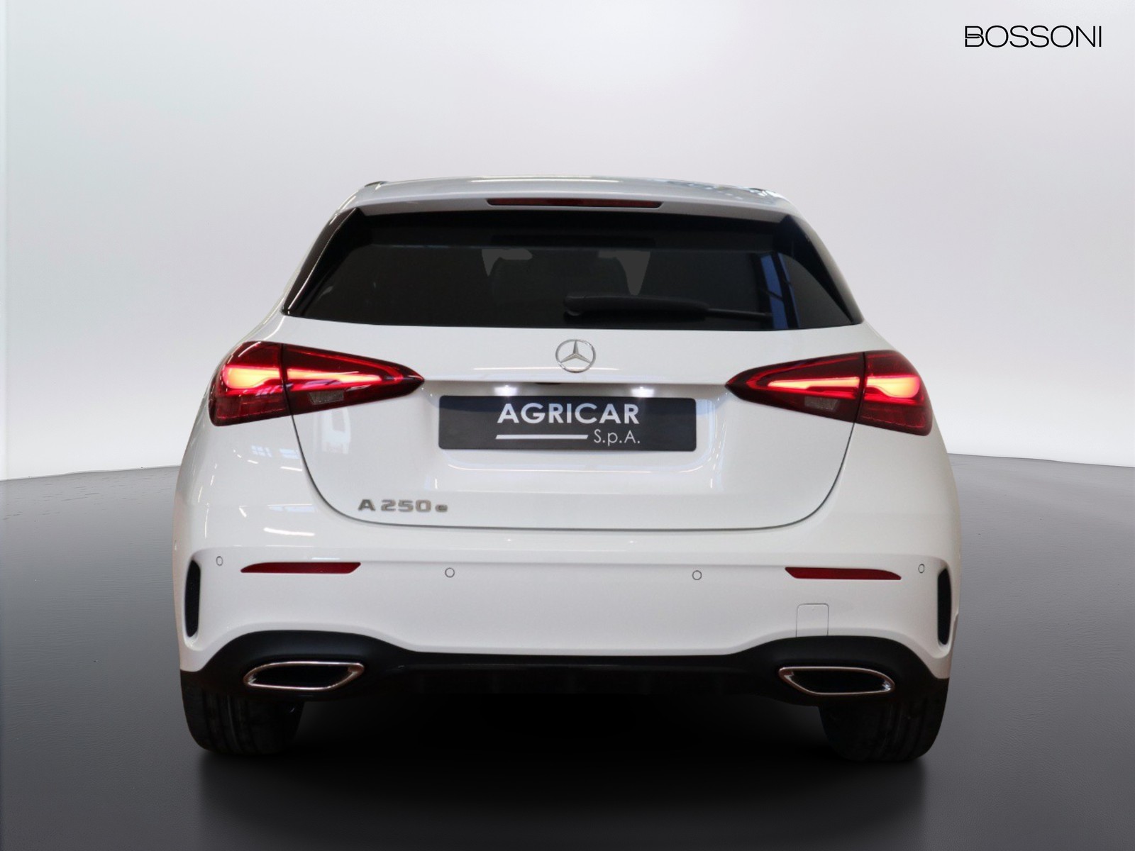 6 - Mercedes Classe A 250 e plug-in-hybrid amg line premium speedshift dct amg 8g