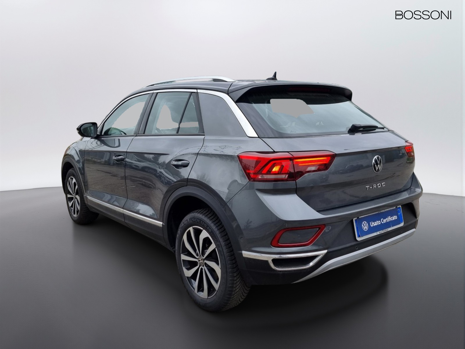 4 - Volkswagen T-Roc 1.0 tsi 110cv style