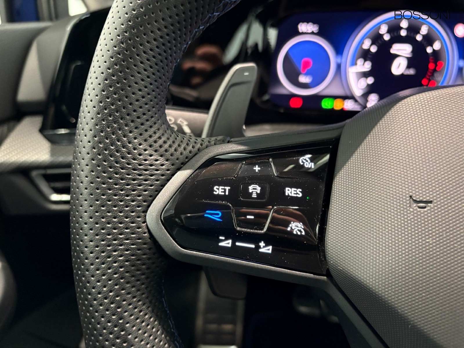 14 - Volkswagen Golf 2.0 tsi 333cv r 4motion dsg