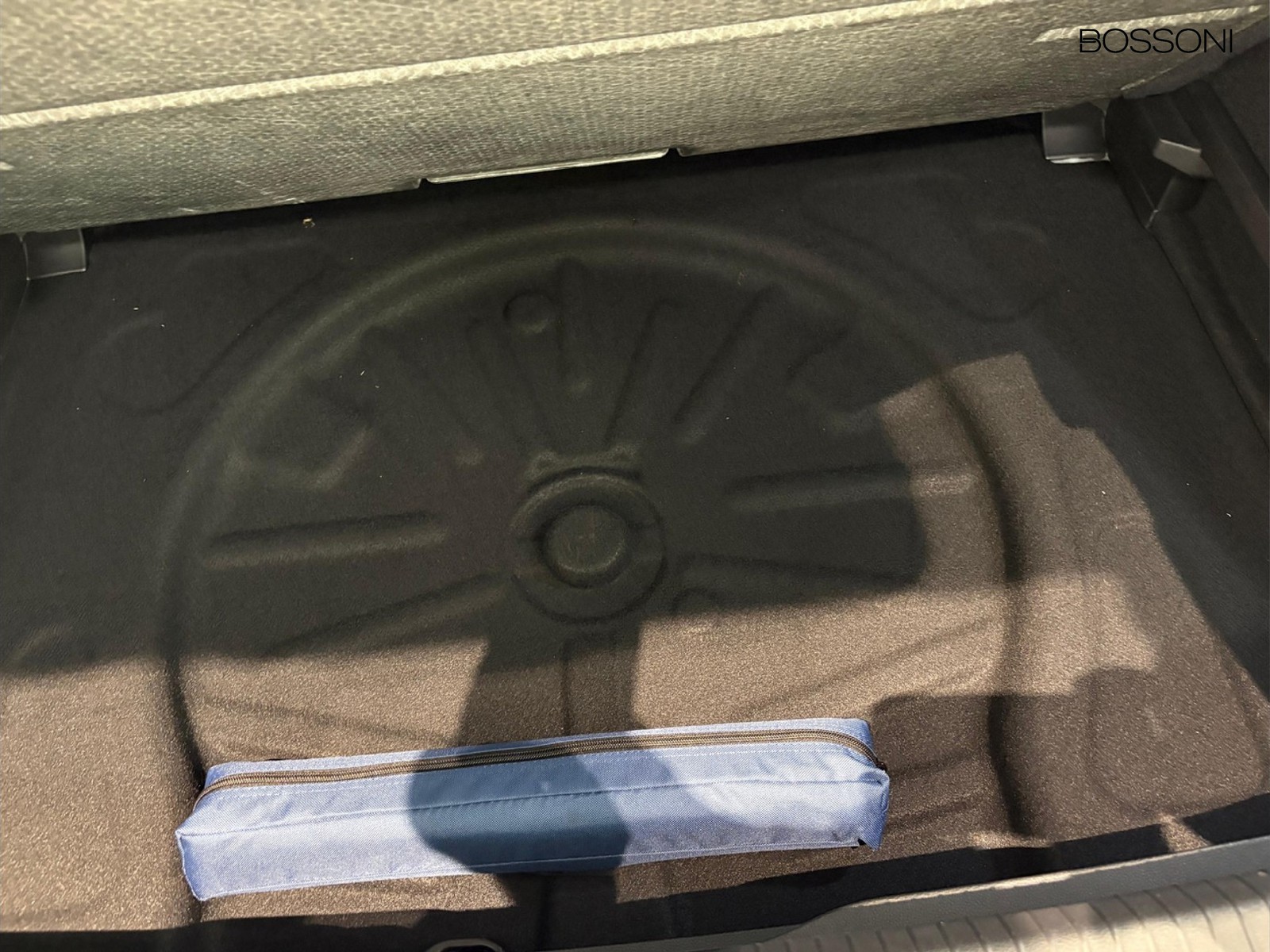 22 - Volkswagen Golf 2.0 tsi 333cv r 4motion dsg