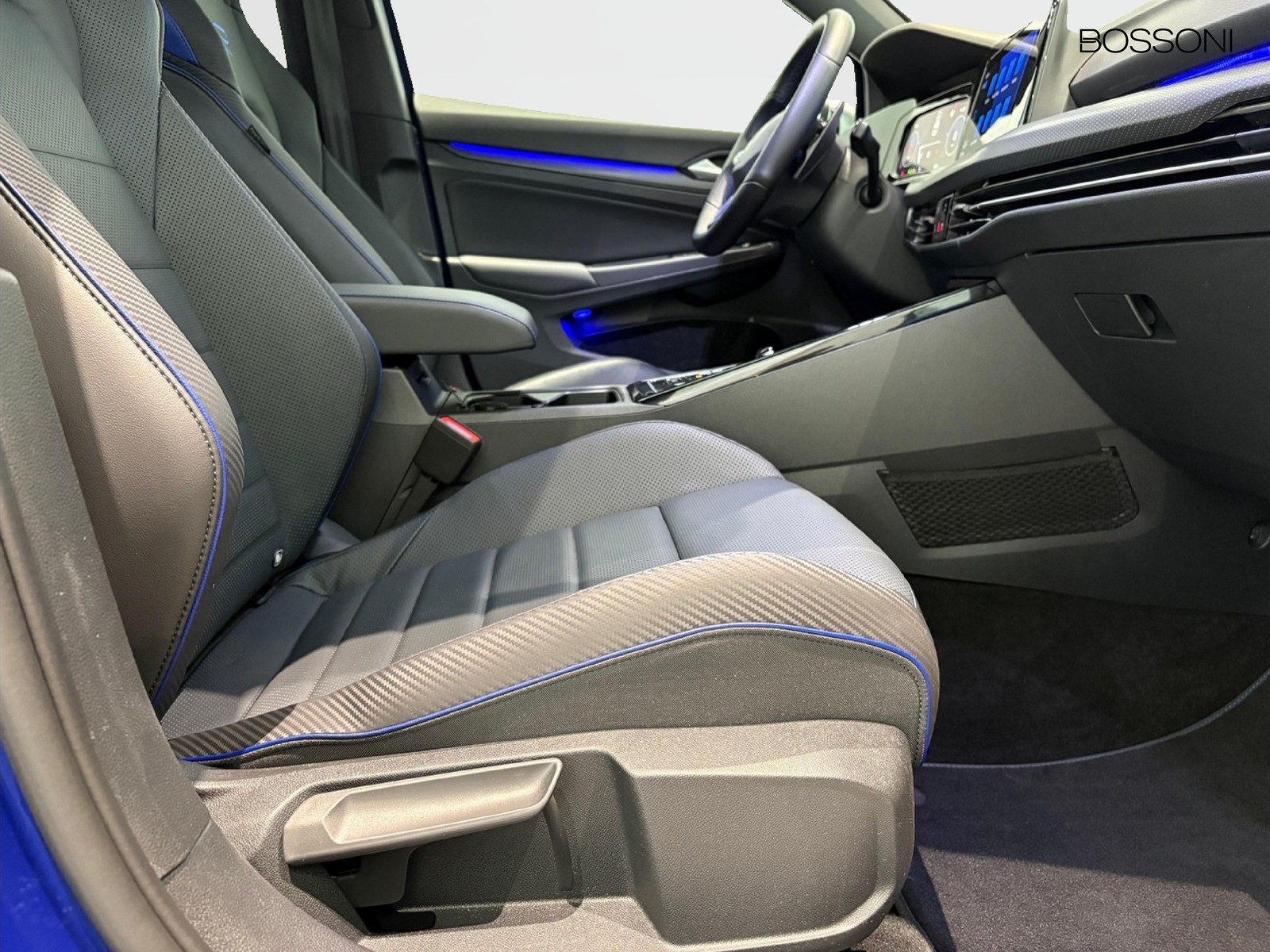 29 - Volkswagen Golf 2.0 tsi 333cv r 4motion dsg