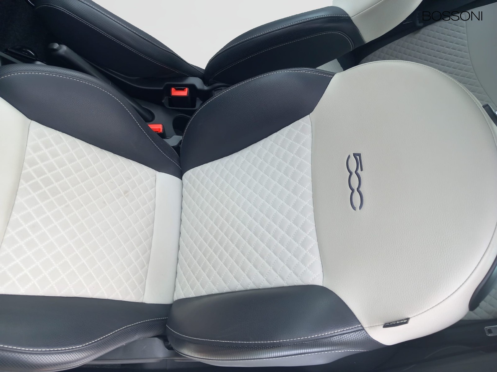 11 - Fiat 500 1.0 firefly hybrid 70cv dolcevita