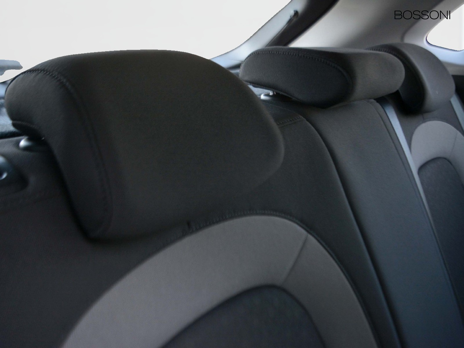 6 - Hyundai Kona 1.0 t-gdi 120cv xtech plus pack 2wd