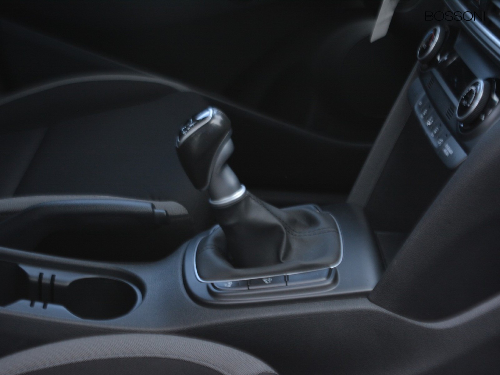 12 - Hyundai Kona 1.0 t-gdi 120cv xtech plus pack 2wd