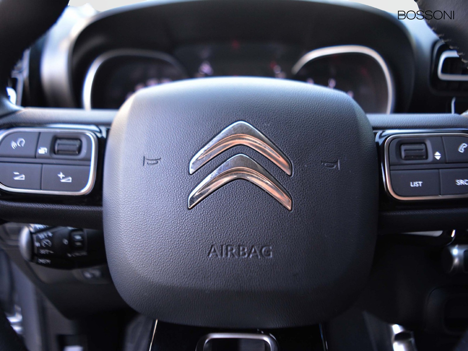 16 - Citroen C3 Aircross 1.2 puretech 110cv plus s&s