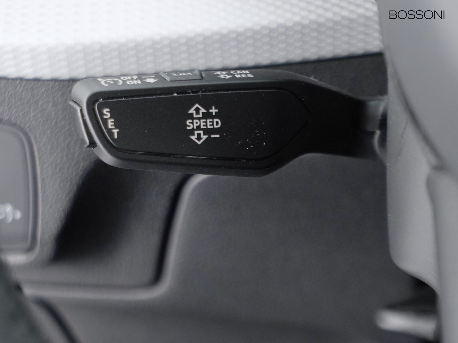 24 - Audi Q2 35 1.5 tfsi s line edition s tronic