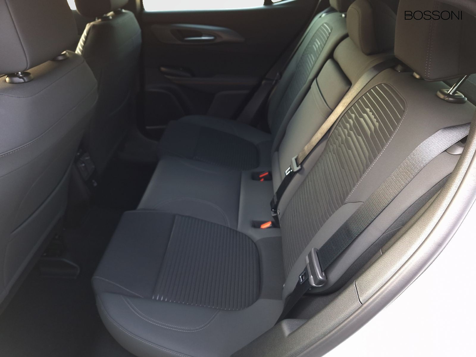 12 - Alfa Romeo Tonale 1.5 hybrid 175cv sprint tct7