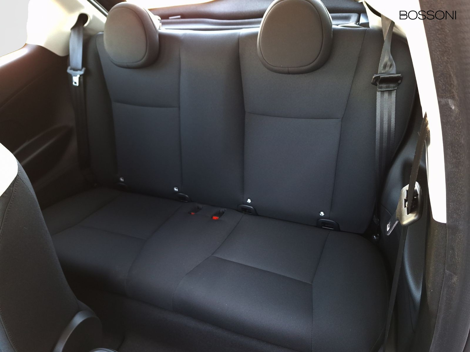 12 - Fiat 500 1.0 hybrid icon