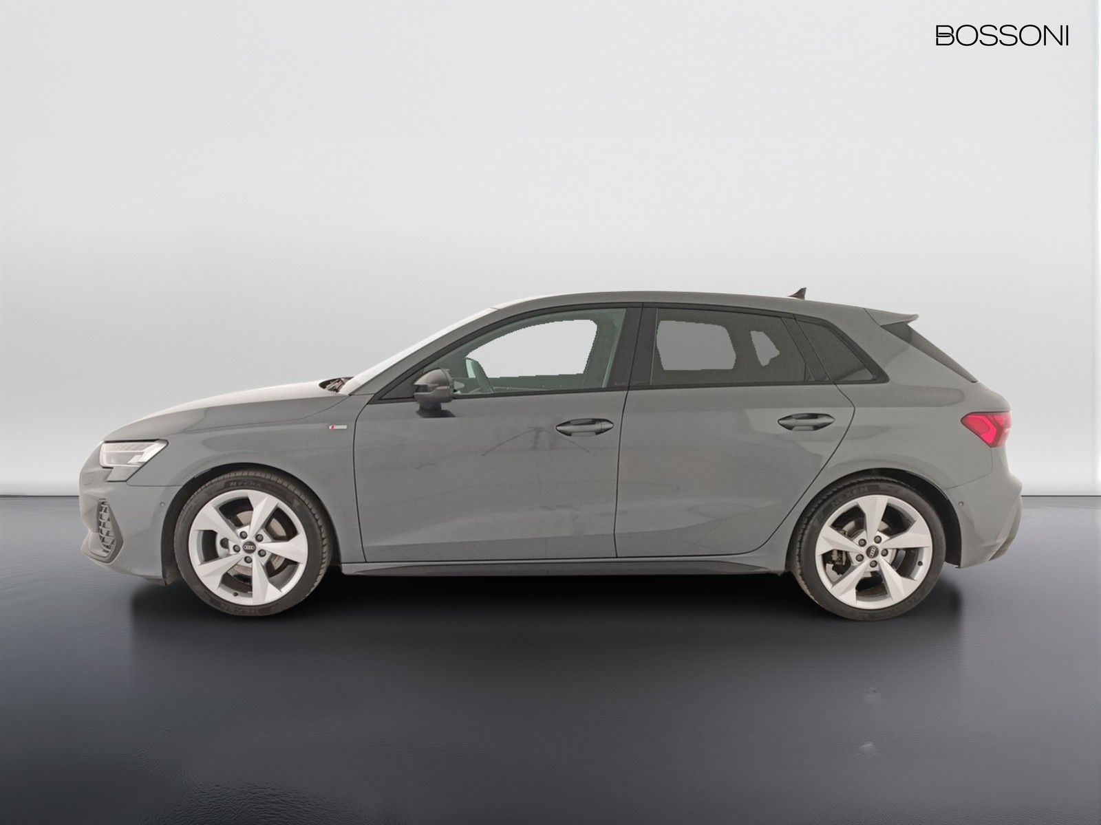 3 - Audi A3 sportback 2.0 tdi 150cv s line edition s tronic