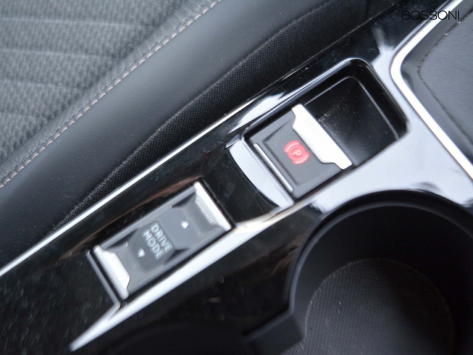 20 - Peugeot 208 1.2 puretech 100cv allure s&s