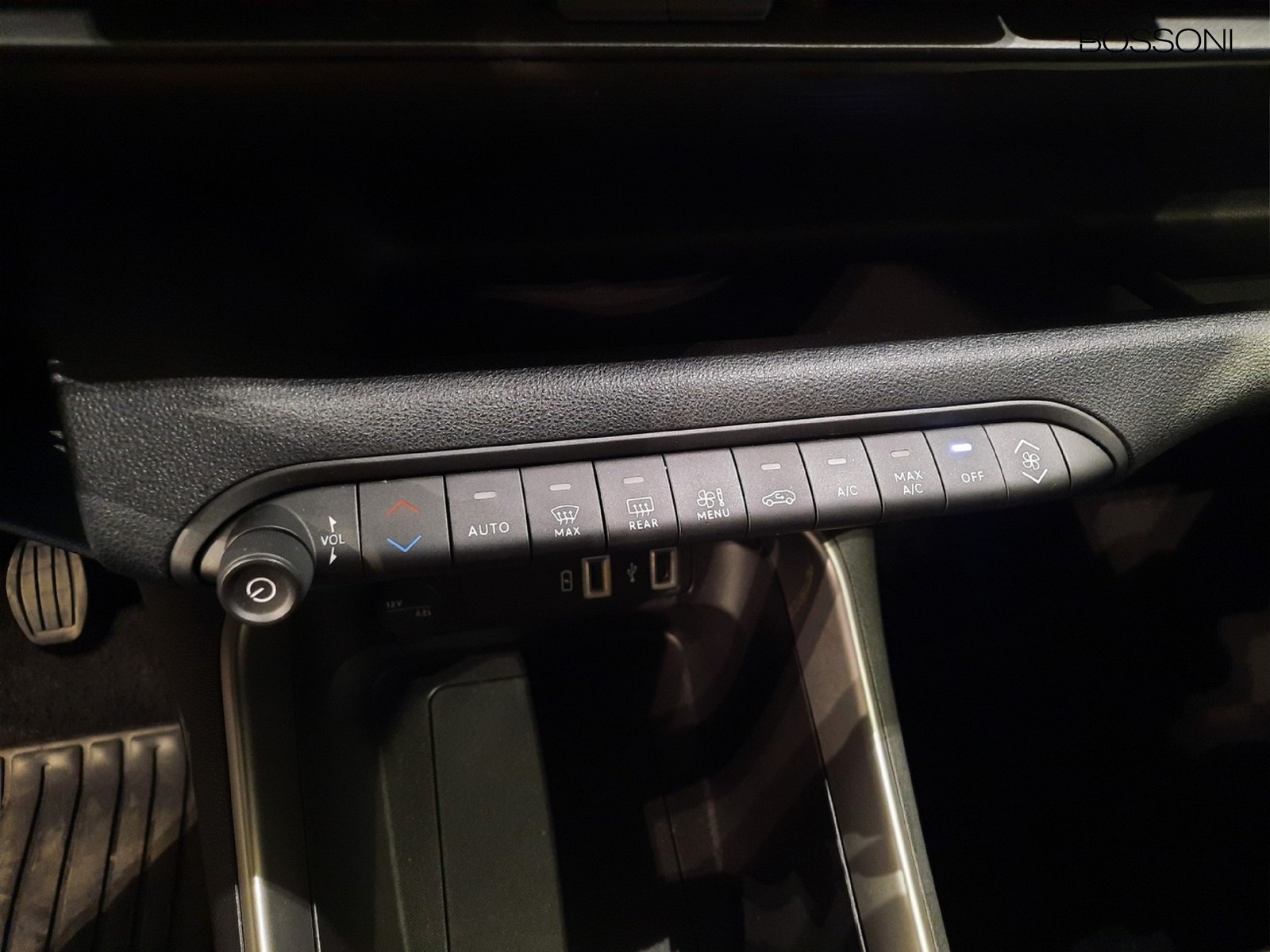 12 - Jeep Avenger 1.2 turbo 100cv altitude fwd