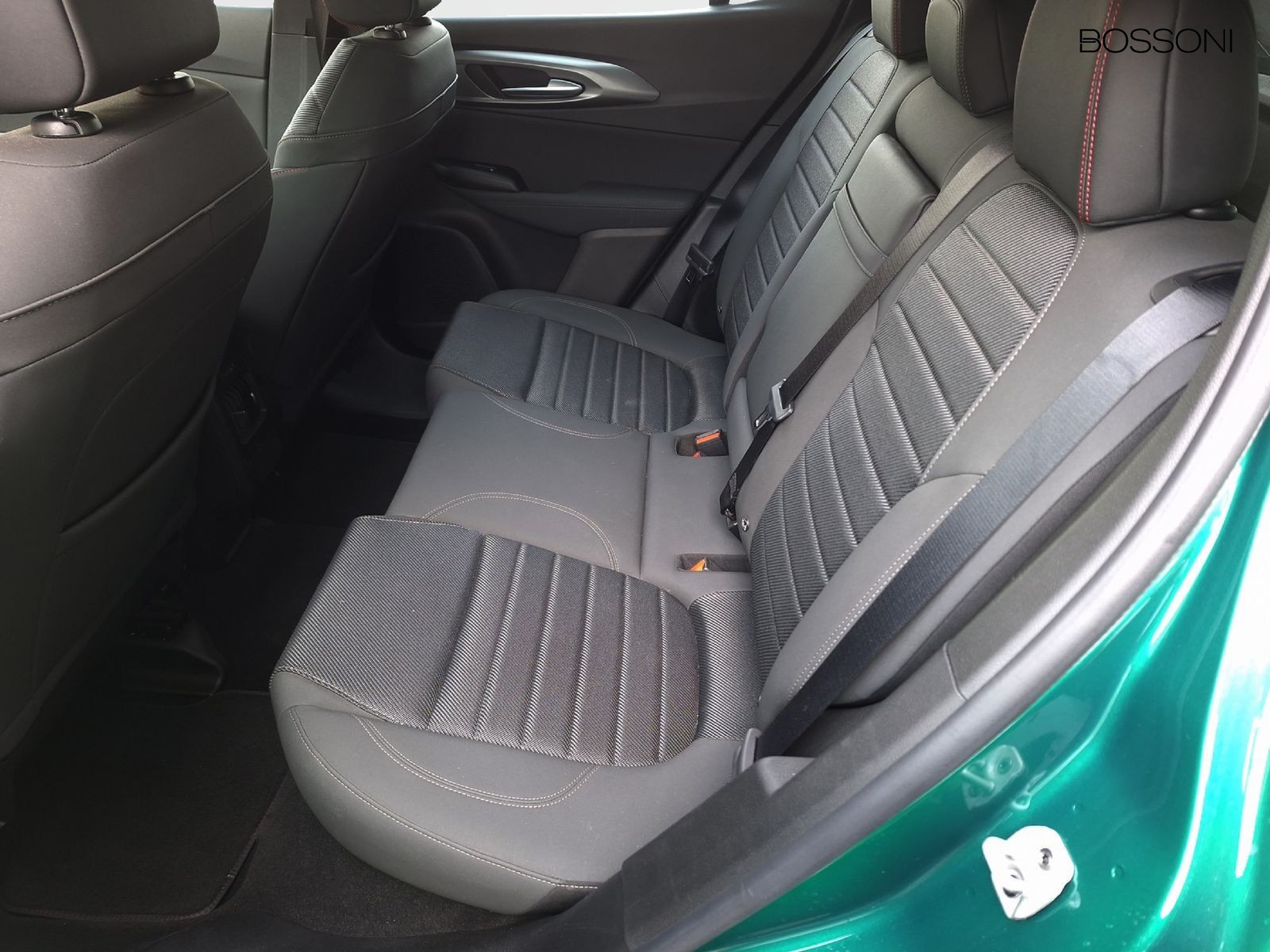 12 - Alfa Romeo Tonale 1.5 hybrid 130cv sprint tct7