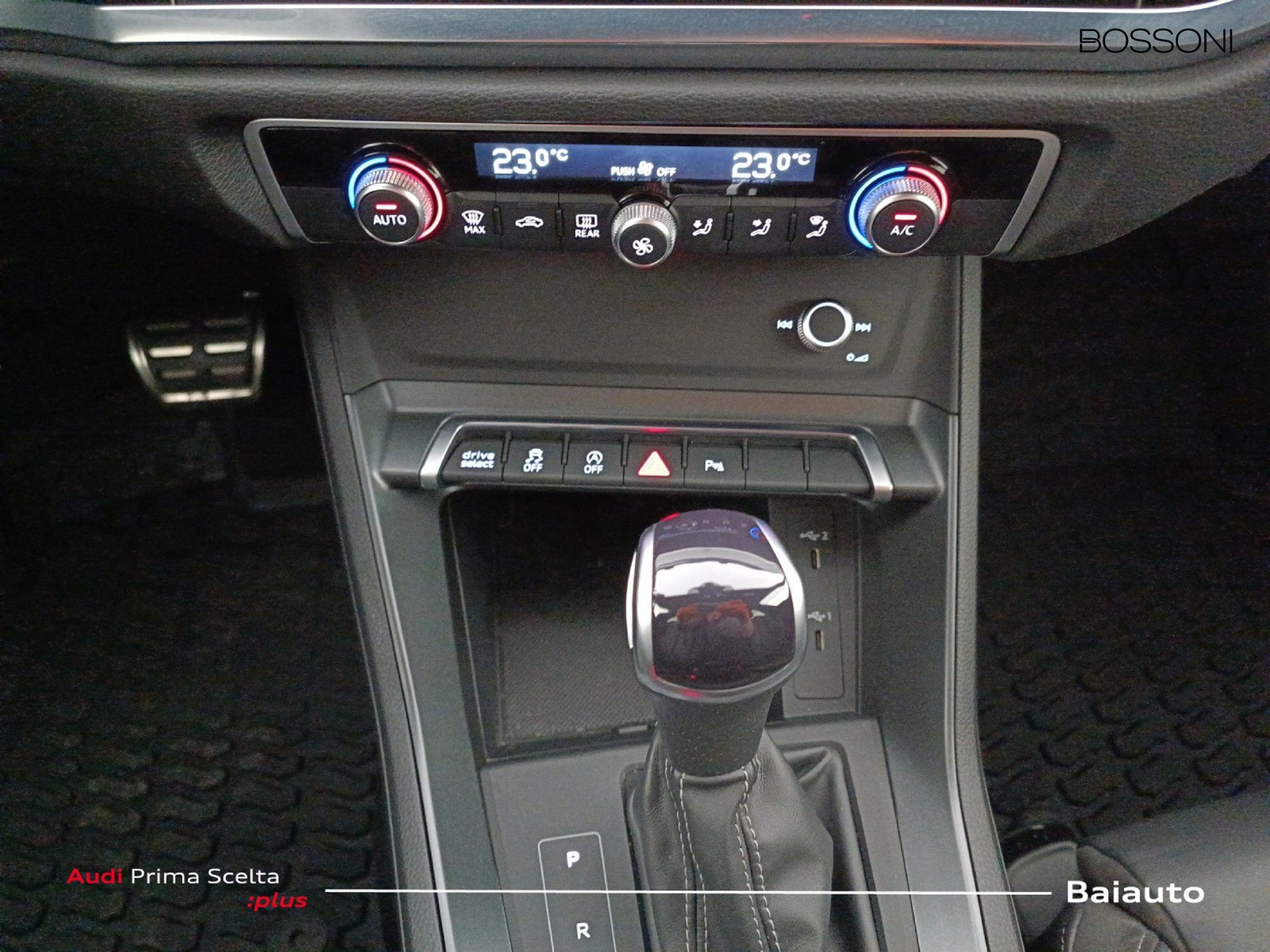 12 - Audi Q3 sportback 45 2.0 tfsi 245cv edition quattro s tronic