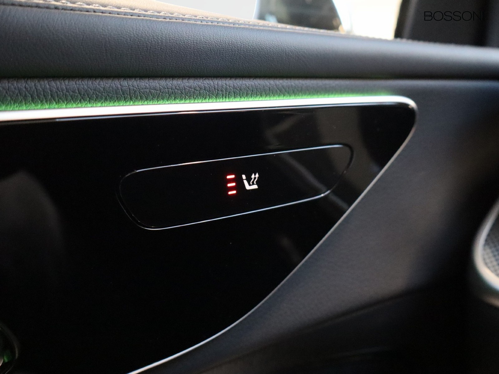 14 - Mercedes GLC suv 300 de plug in hybrid amg line advanced 4matic 9g-tronic