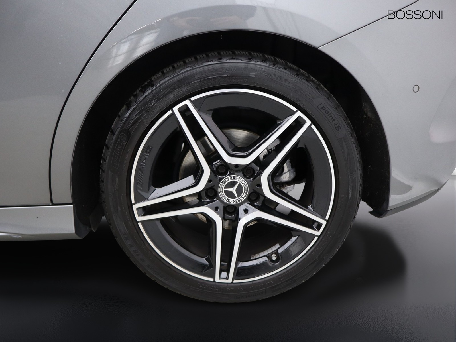 4 - Mercedes Classe B 180 d amg line premium 8g-dct