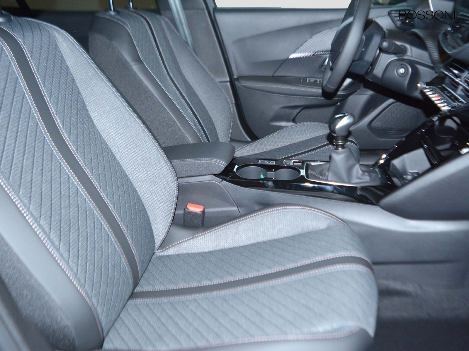 5 - Peugeot 2008 1.2 puretech 100cv allure s&s