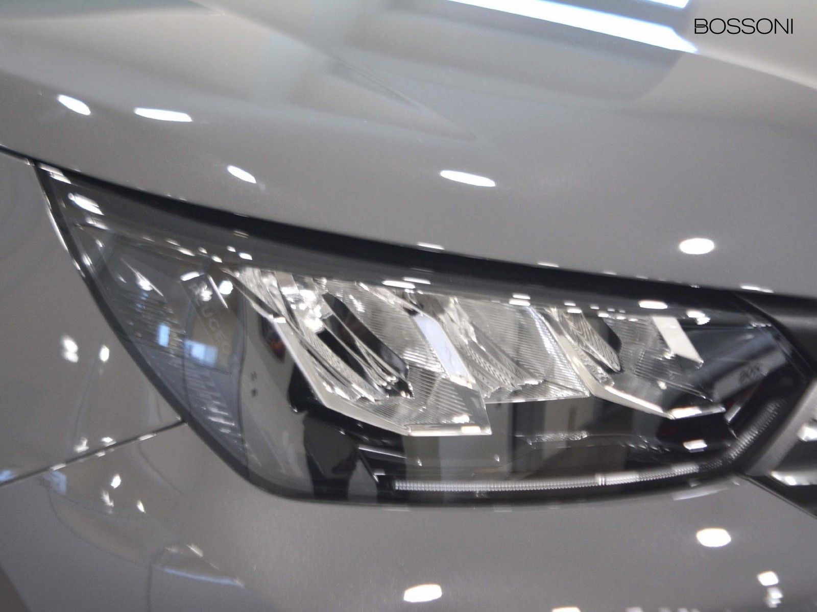 22 - Peugeot 2008 1.2 puretech 100cv allure s&s