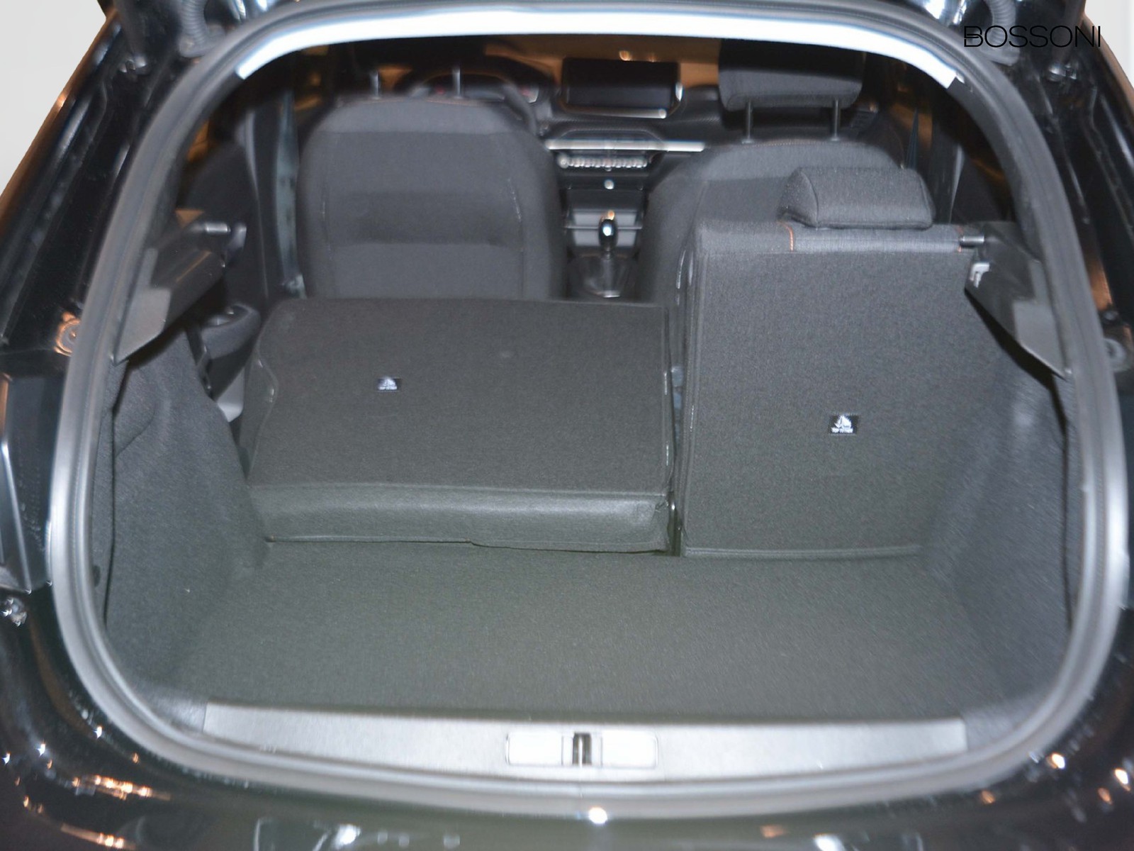 15 - Peugeot 208 1.2 puretech 100cv style s&s