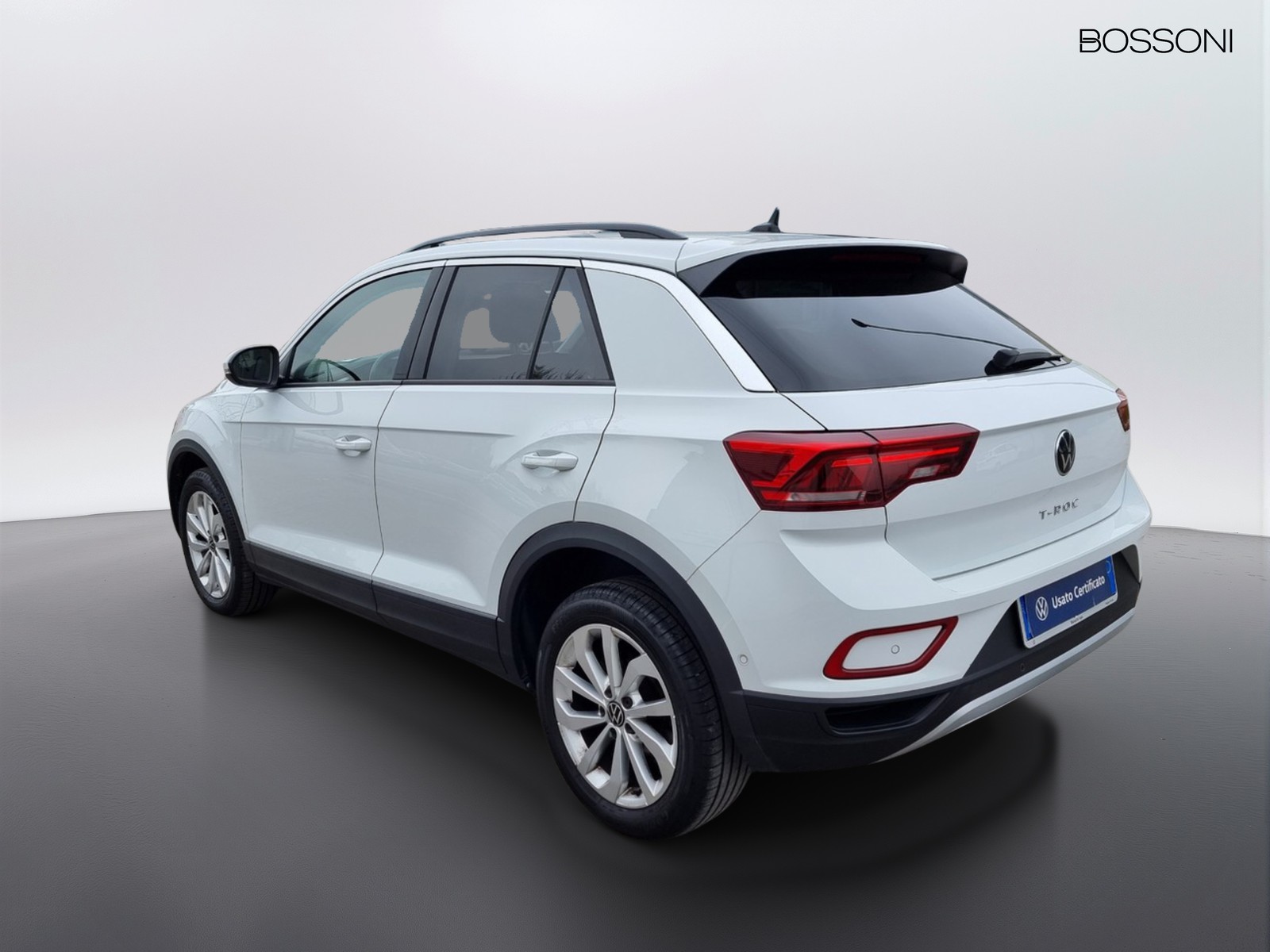 4 - Volkswagen T-Roc 1.5 tsi act life