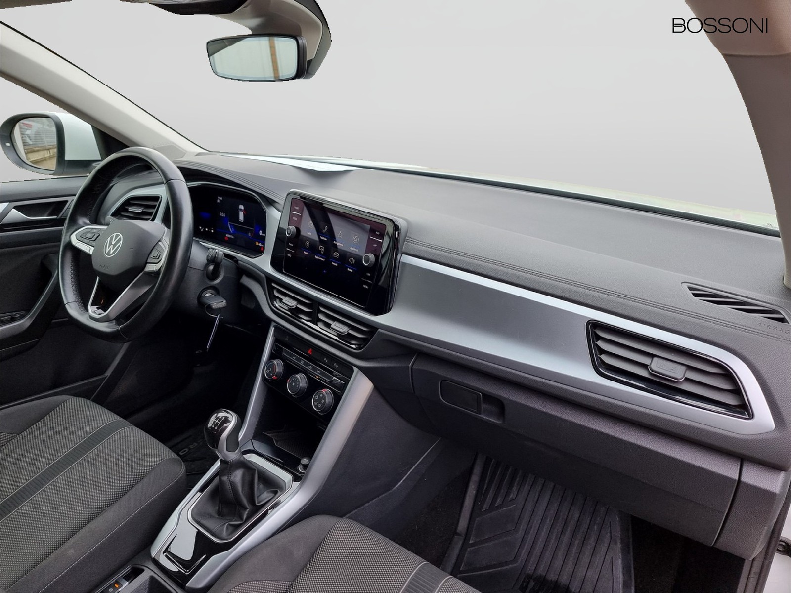 11 - Volkswagen T-Roc 1.5 tsi act life