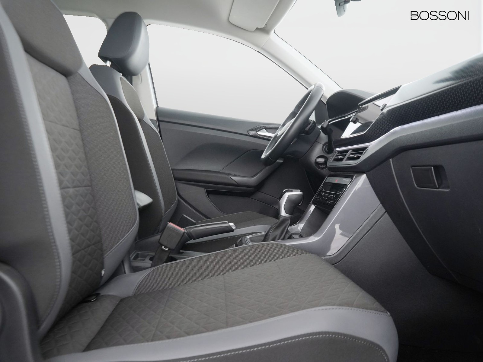 8 - Volkswagen T-Cross 1.0 tsi 110cv advanced dsg