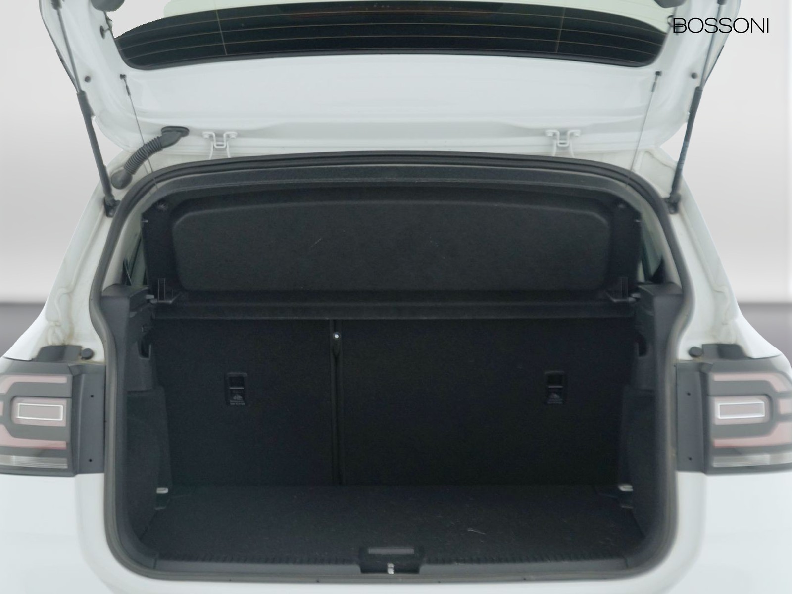 10 - Volkswagen T-Cross 1.0 tsi 110cv advanced dsg