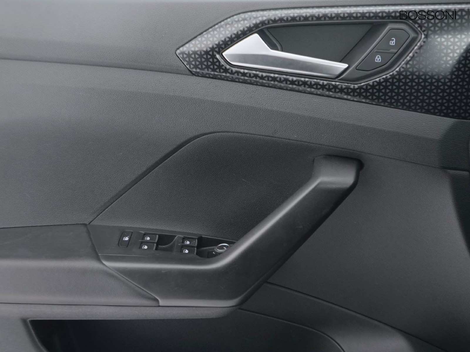 17 - Volkswagen T-Cross 1.0 tsi 110cv advanced dsg