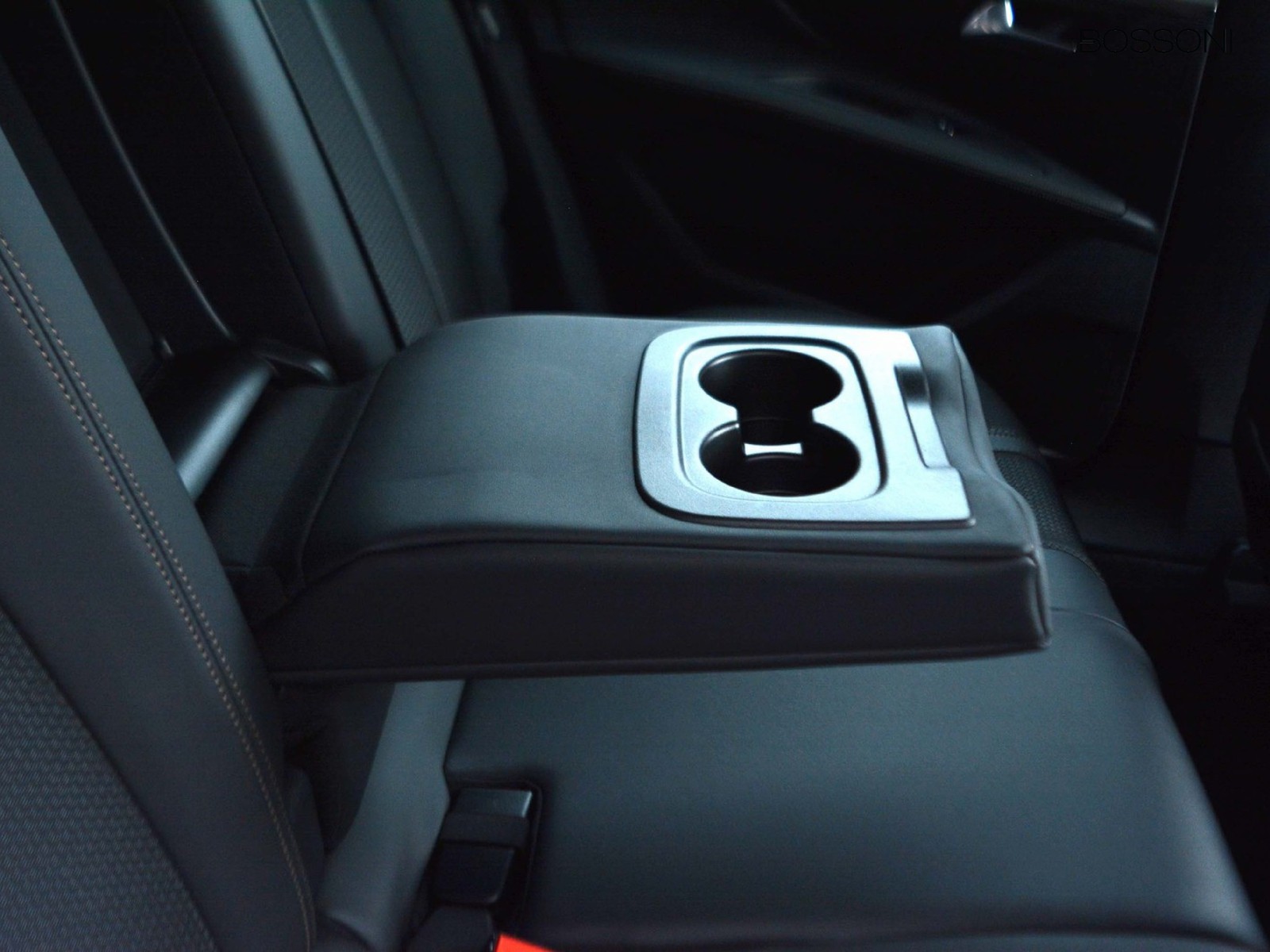 6 - Peugeot 3008 1.2 puretech turbo gt eat8 s&s