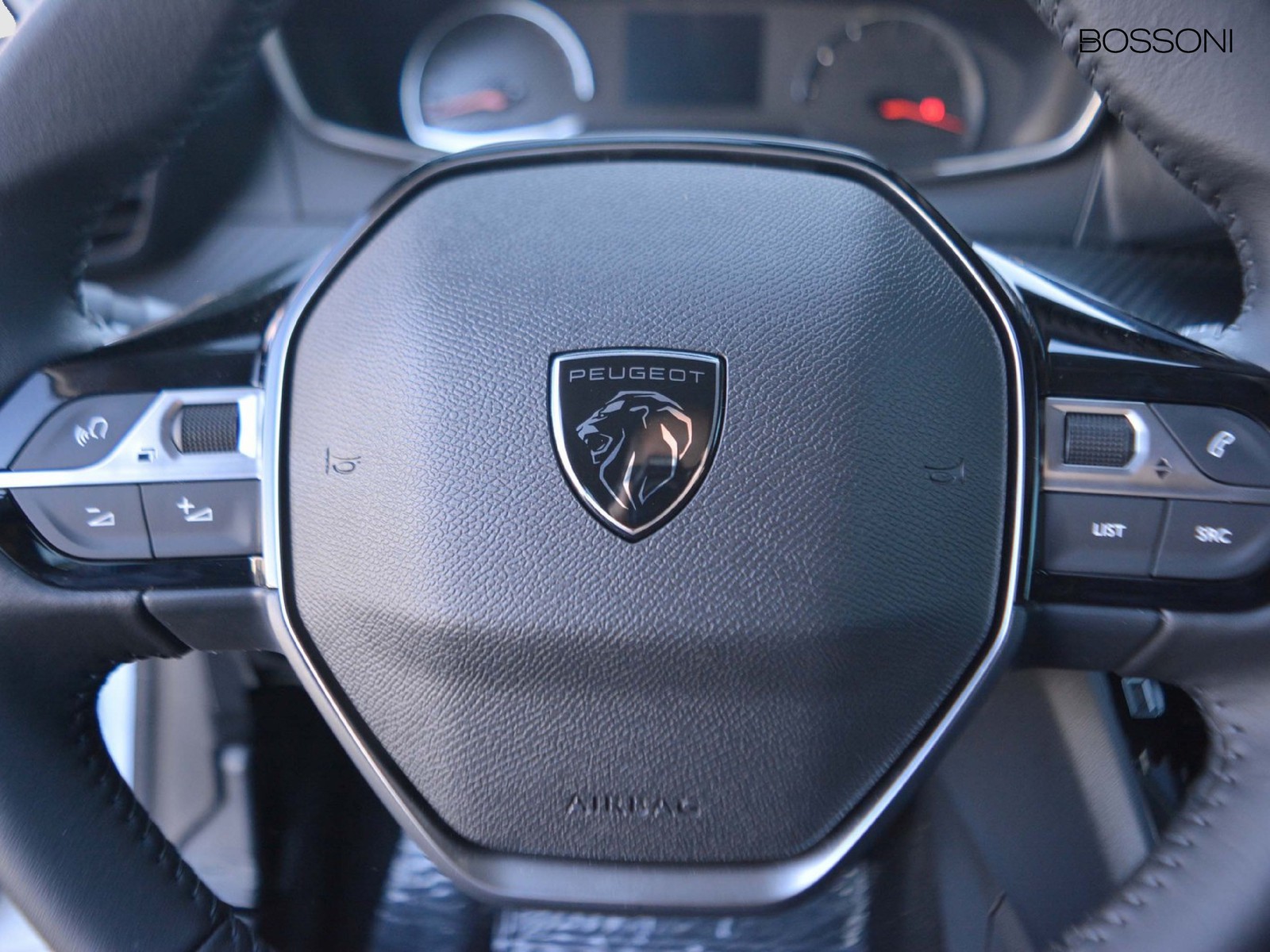 17 - Peugeot 208 1.2 puretech 100cv business s&s