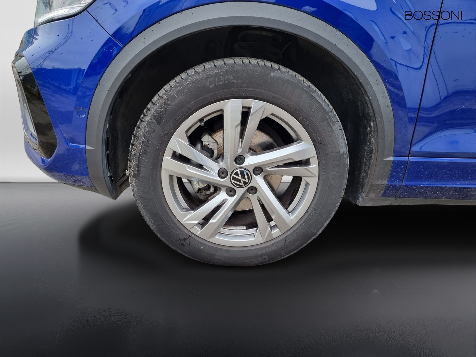 5 - Volkswagen T-Roc 1.5 tsi act r line