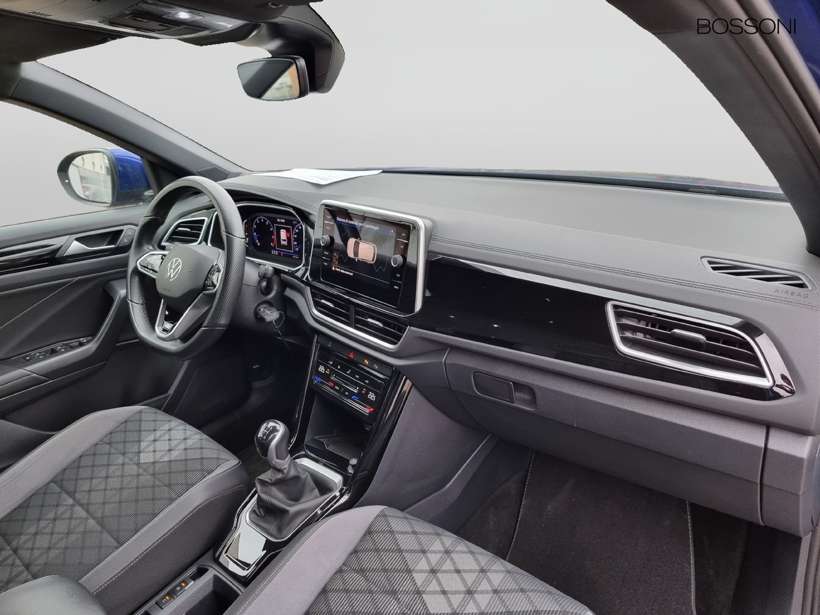 11 - Volkswagen T-Roc 1.5 tsi act r line