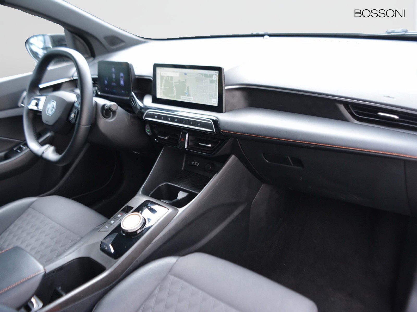 8 - Mg MG3 1.5 hybrid+ luxury