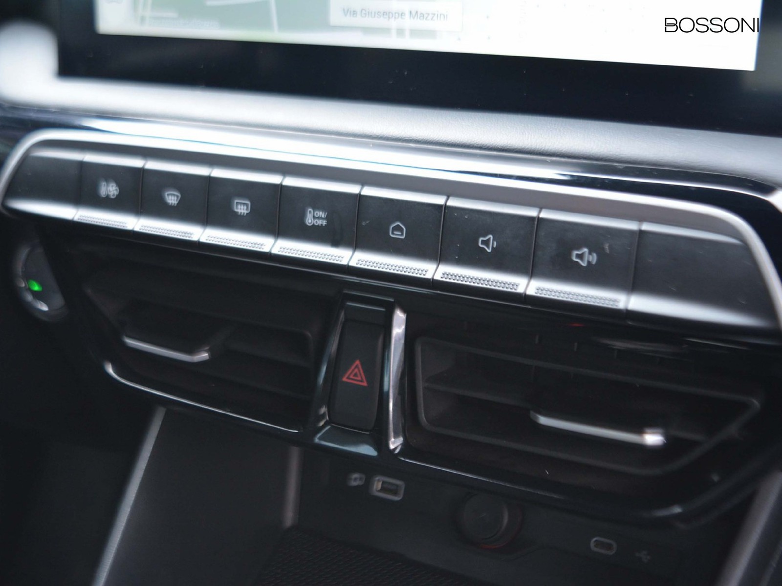 11 - Mg MG3 1.5 hybrid+ luxury