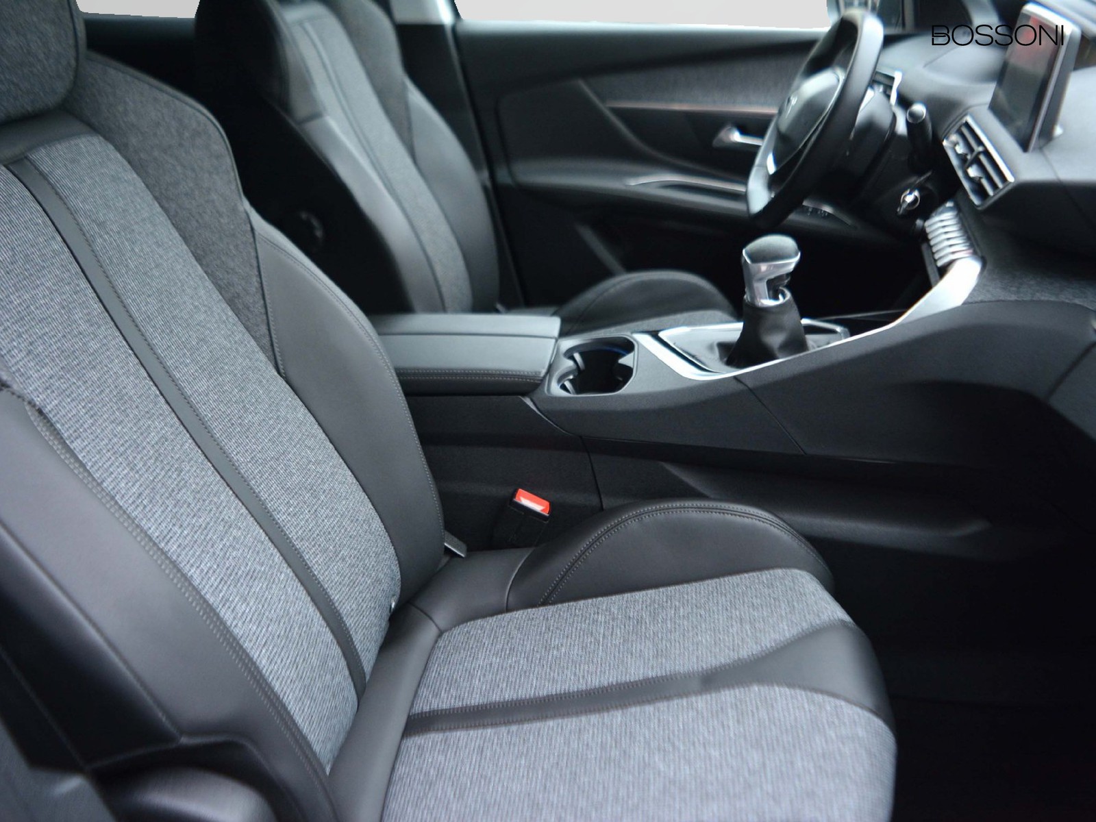 5 - Peugeot 3008 1.5 bluehdi 130cv allure s&s