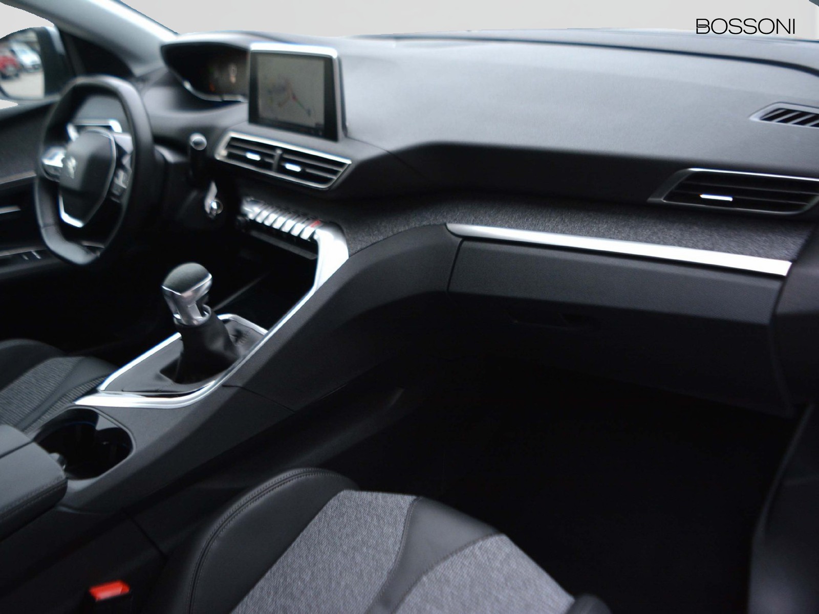 8 - Peugeot 3008 1.5 bluehdi 130cv allure s&s