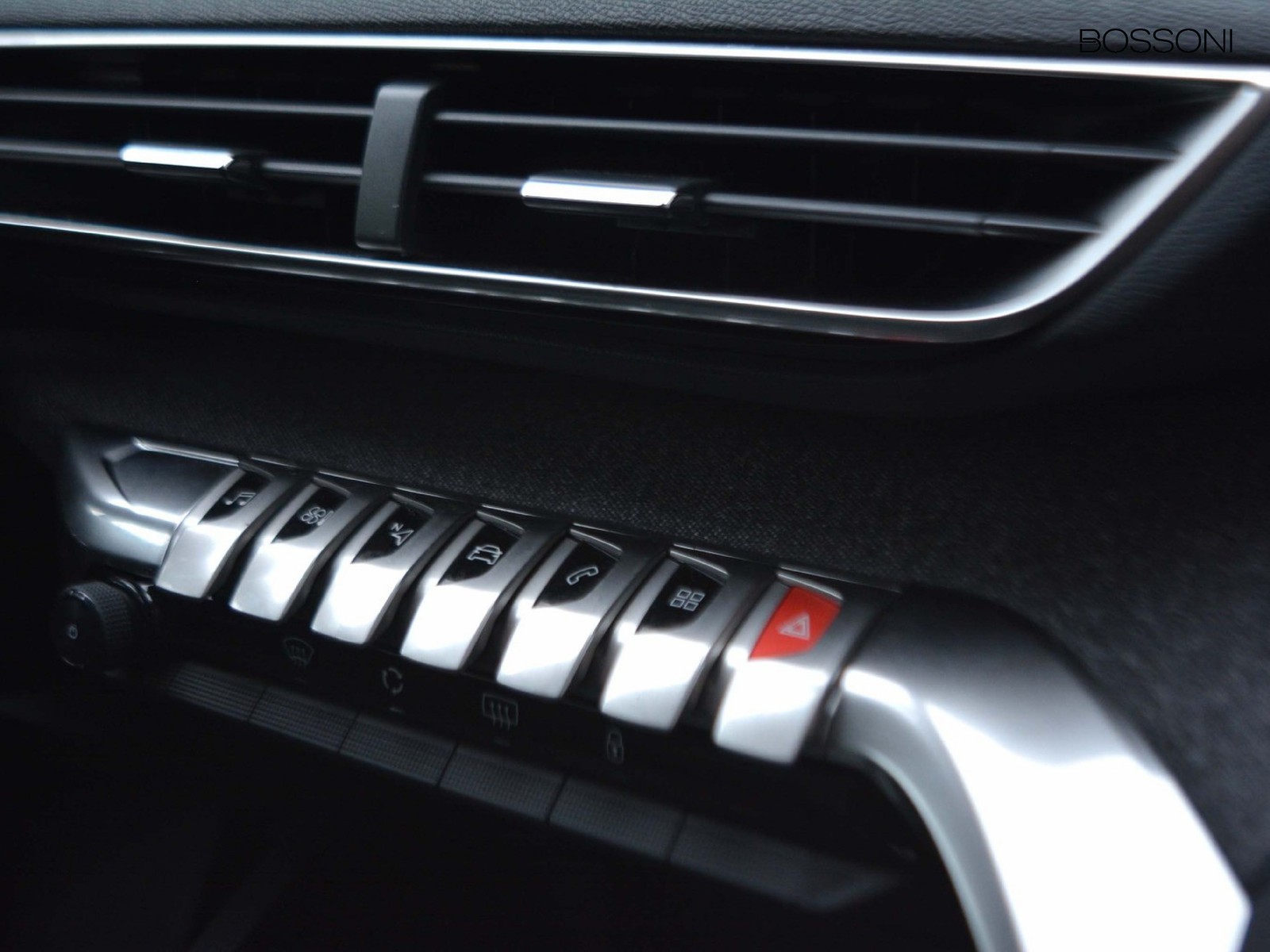 11 - Peugeot 3008 1.5 bluehdi 130cv allure s&s