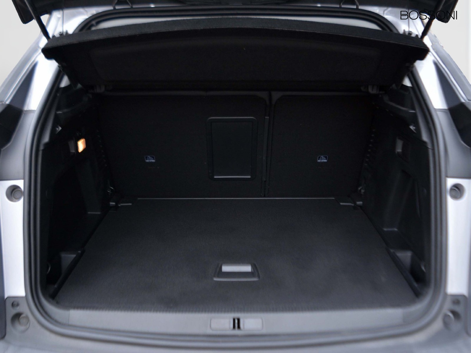 14 - Peugeot 3008 1.5 bluehdi 130cv allure s&s