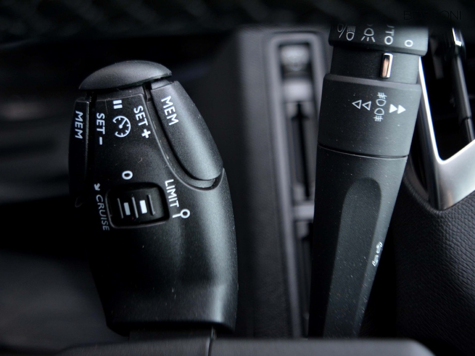 17 - Peugeot 3008 1.5 bluehdi 130cv allure s&s