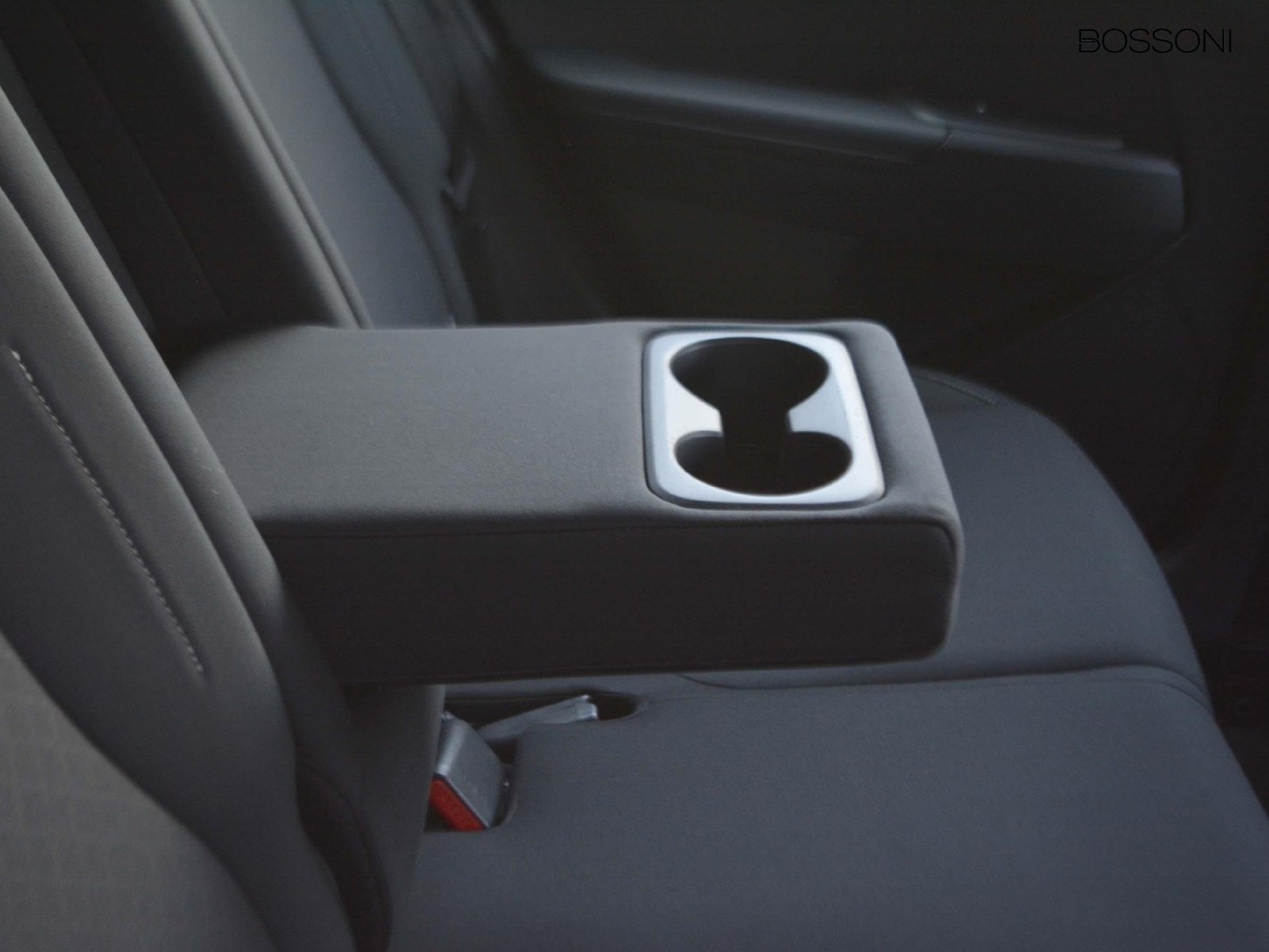 6 - Kia Sportage 1.6 crdi mhev business dct