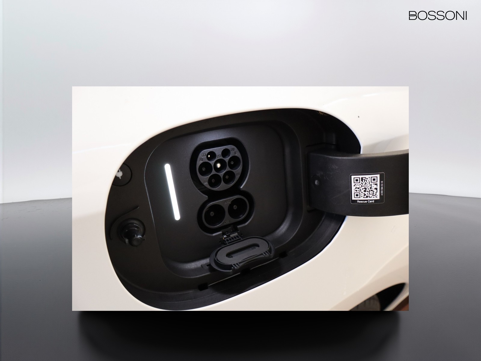 18 - Mercedes CLA eq 250+ advanced plus